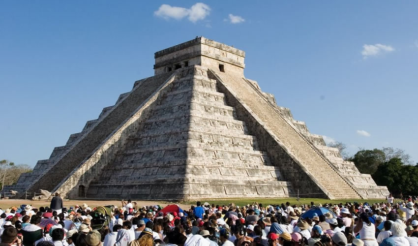 Descent of the Feathered Serpent at Chichén Itzá
